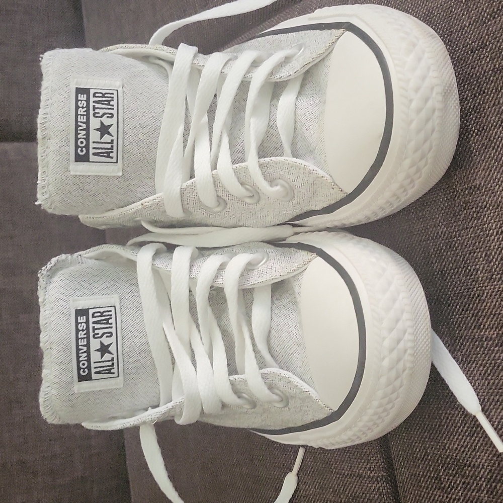 Light grey converse